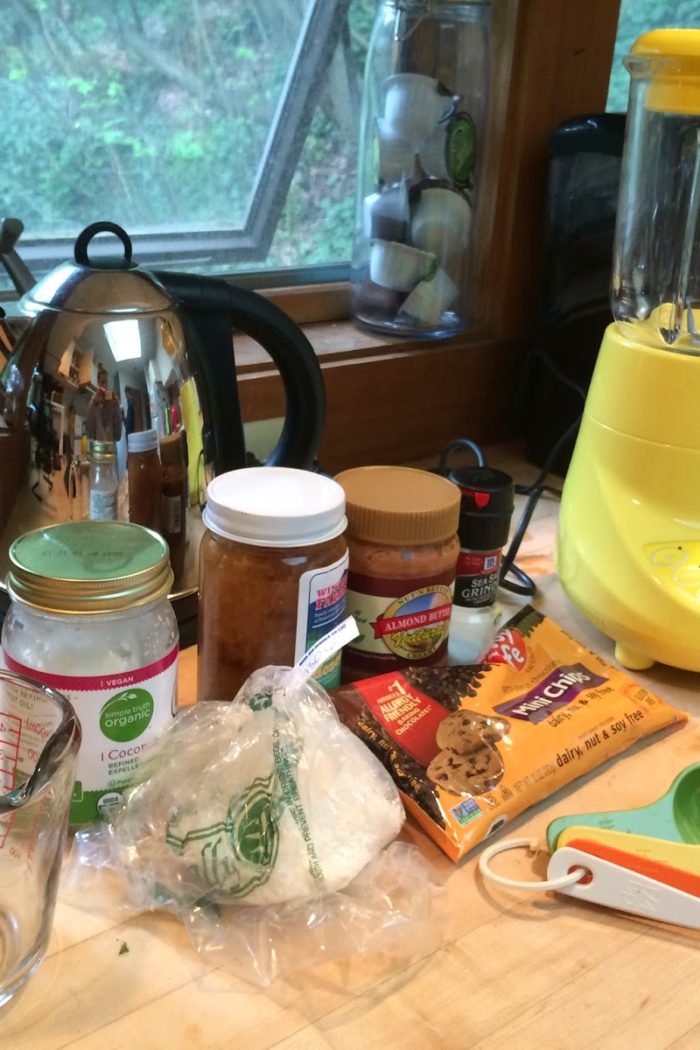 Recipe: Almond Butter & Chocolate Cups (Paleo Friendly)