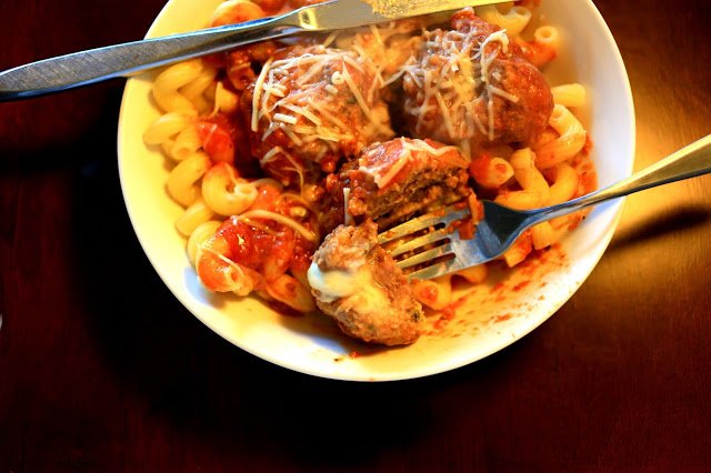 Recipe: Mozzarella Stuffed Meatballs